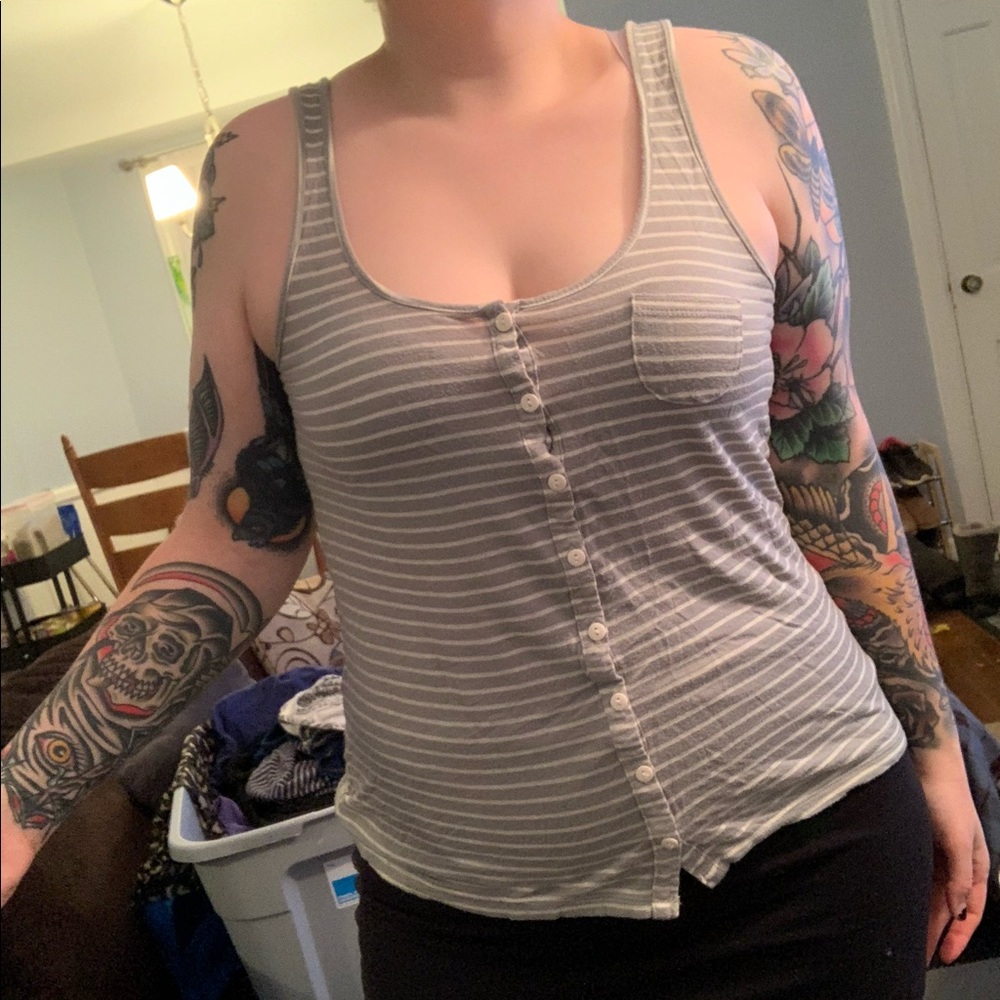 Kirra Gray Striped Tank Top Button-Up Large